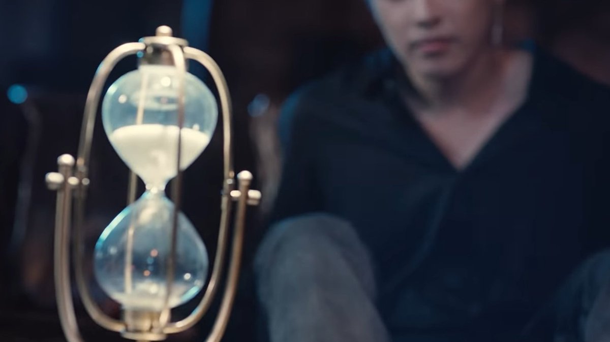 elasteezfiles's tweet image. they are communicating.....