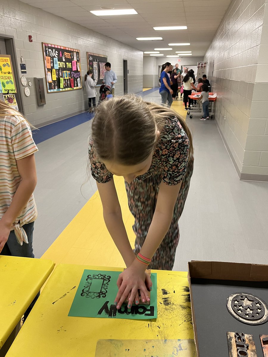 RSEsmART's tweet photo. More Family Art night pictures from the wood block printmaking station. @RSEart_MrsGroce @RSELions @RCSArts https://t.co/Dp64U9CcYf