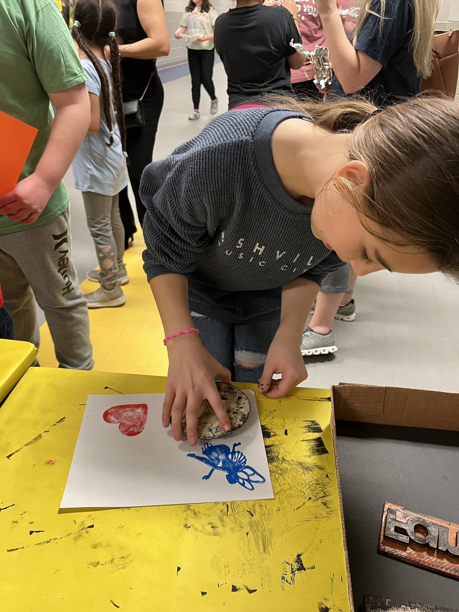 RSEsmART's tweet photo. More Family Art night pictures from the wood block printmaking station. @RSEart_MrsGroce @RSELions @RCSArts https://t.co/Dp64U9CcYf