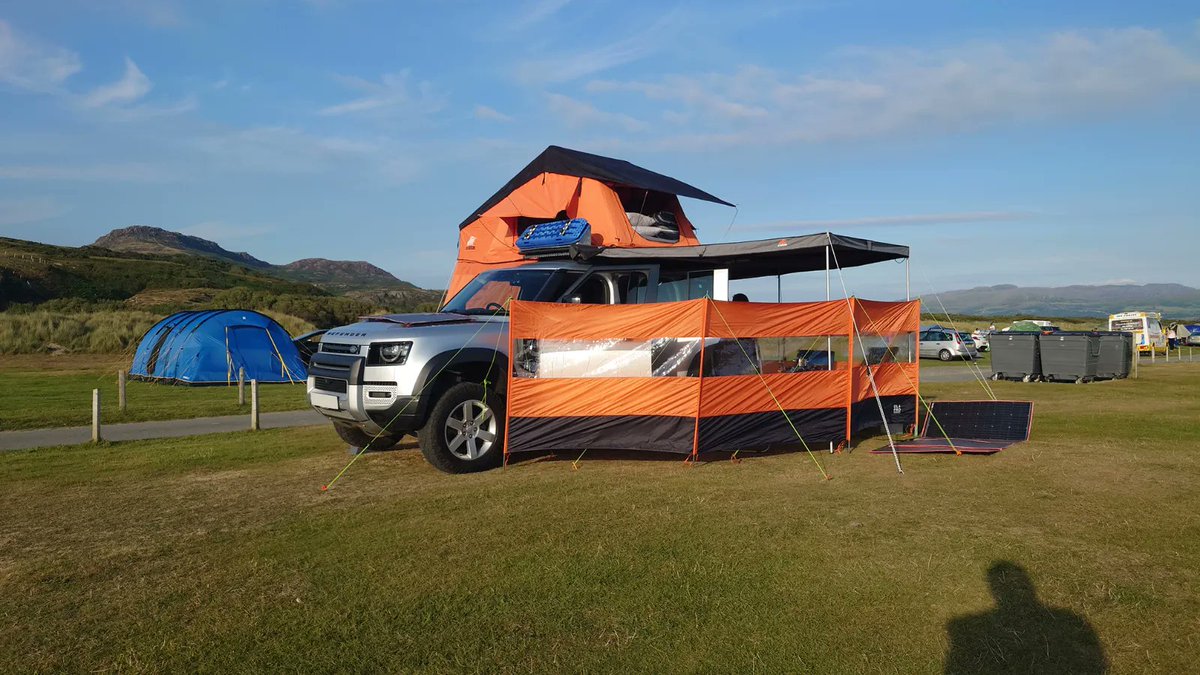 OLPRO's tweet image. We're obsessed with this camping set up! There are so many uses for our windbreaks from Camping to picnics and beach days ⛱

Shop our range here: buff.ly/3YCm0Dl 

#OLPRO #OLPROEverywhere #Windbreaks #Camping #Campaccessories #Outdoors #UKdeals #Campchairs #Explore