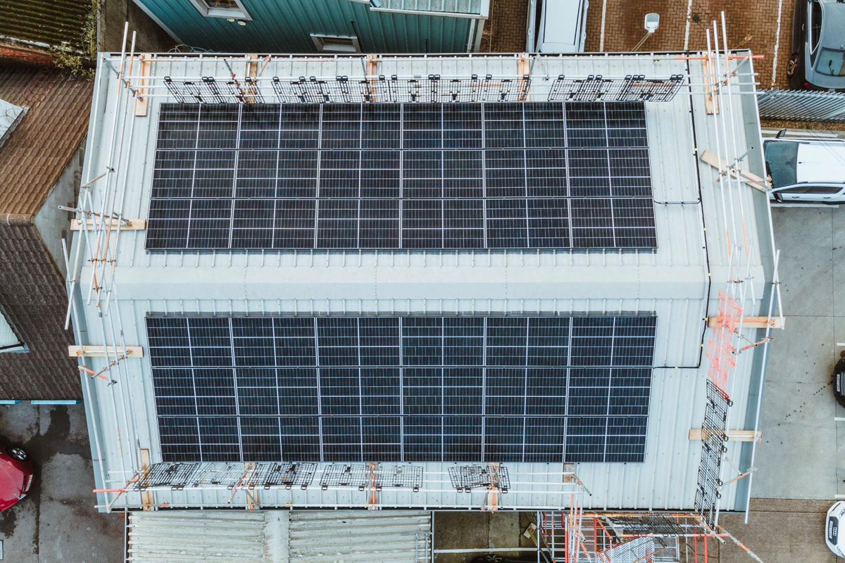 You can't be afraid of heights working with Elevation! 👀
 
A few throwback photos from a project we completed last year for our client GW Power Ltd in Hull 📍

🌐elevation.org.uk
📸 Photo Credit: GW Power Ltd

#elevationyorkshire #GWPowerLtd #hull #client #scaffolding