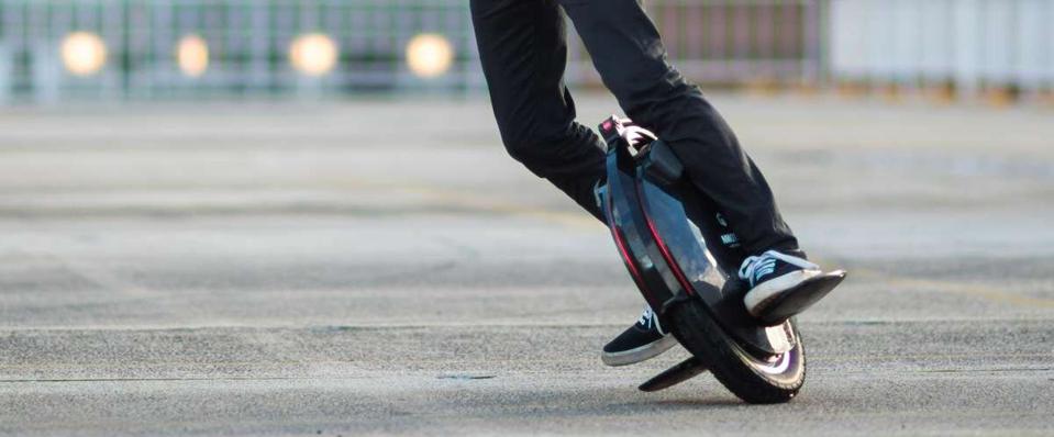 ForbesTech's tweet photo. Electric Micromobility Growing With Scooters, Kits, Unicycles, Urban Conversion https://t.co/0lZpgNE51g https://t.co/BMmSScFSsH
