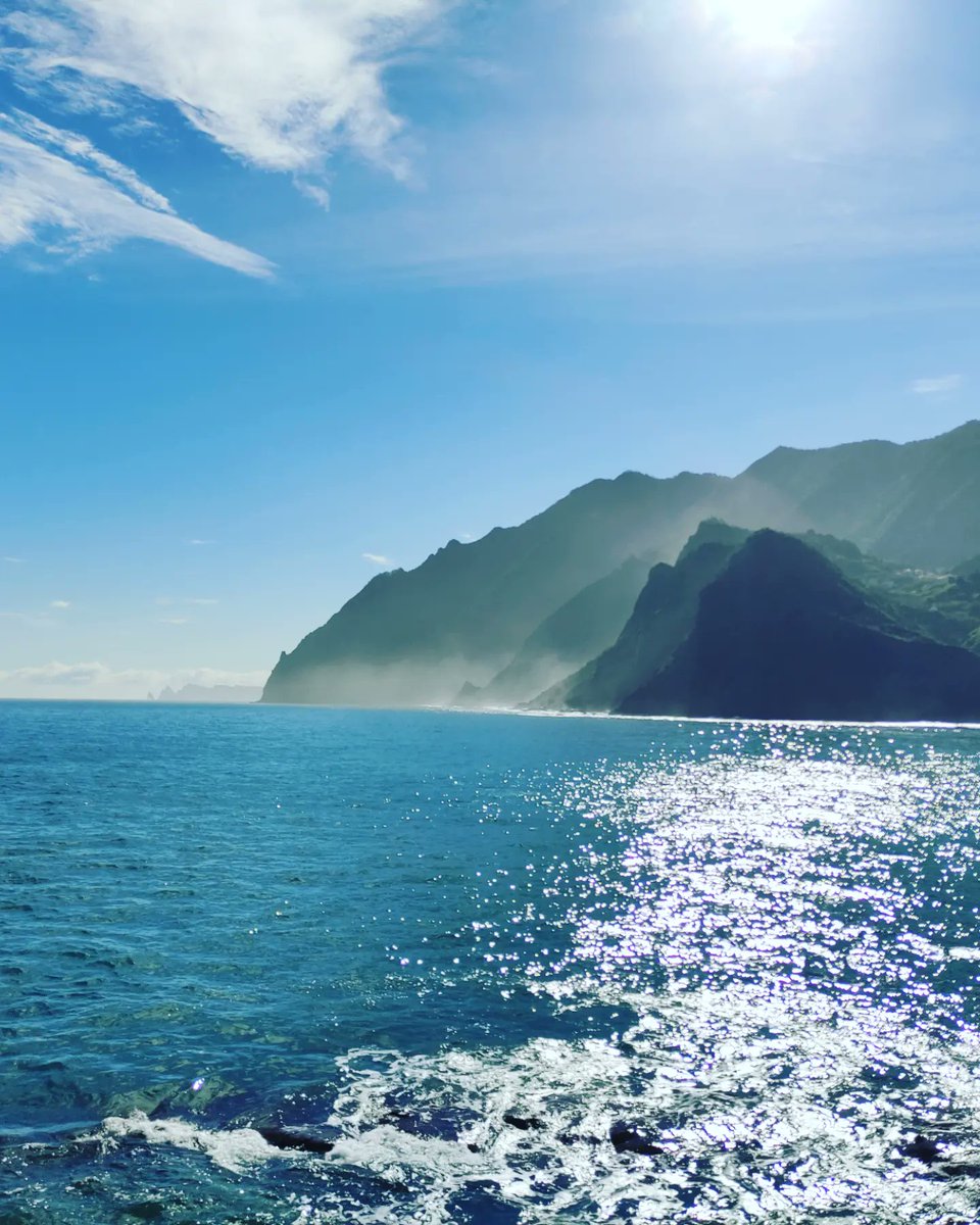 A fantastic morning in Porto da Cruz.
#lojamadeirense #visitmachico #visitportodacruz #visitmadeira