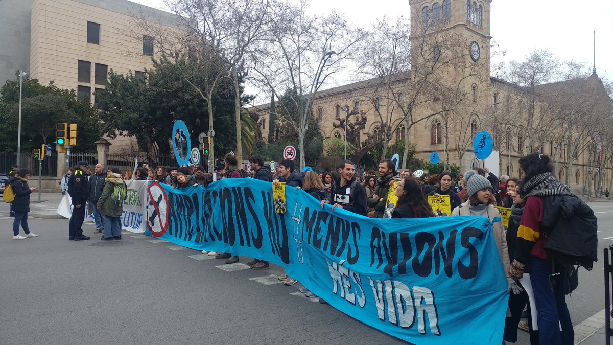 RebExtGramenet's tweet photo. #FòrumTransicióEcosocial
Ens fem veure!
#AccioDirecta https://t.co/9wGjIxtLTq