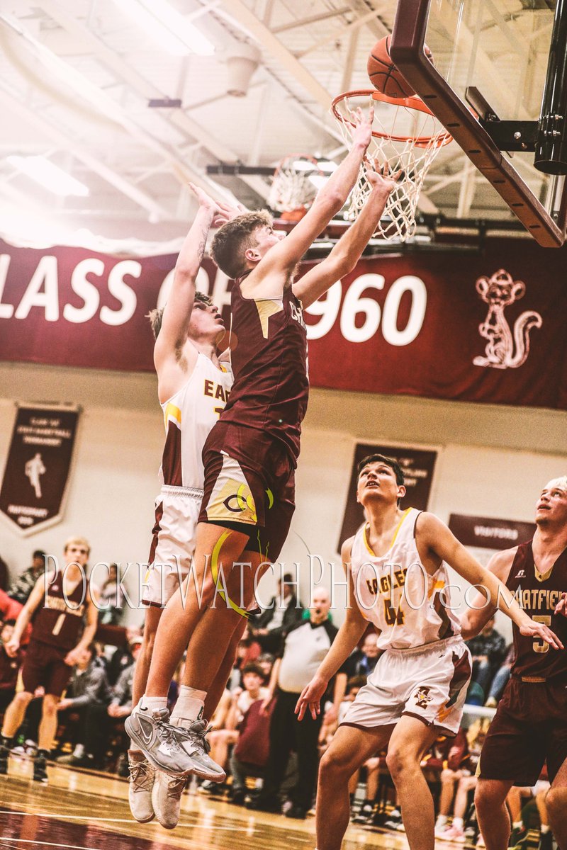 PocketWPhoto's tweet photo. Another week flies by... winter season is ticking down fast! Last night it was D-E on Chatfield's Court. The Game gallery is up! https://t.co/HODdJDTIBI
#boysbasketball #hoops #chatfieldgophers #deeagles #sportsphotography #minnesotaphotographer #pocketwatchphoto https://t.co/wiukwObuJs