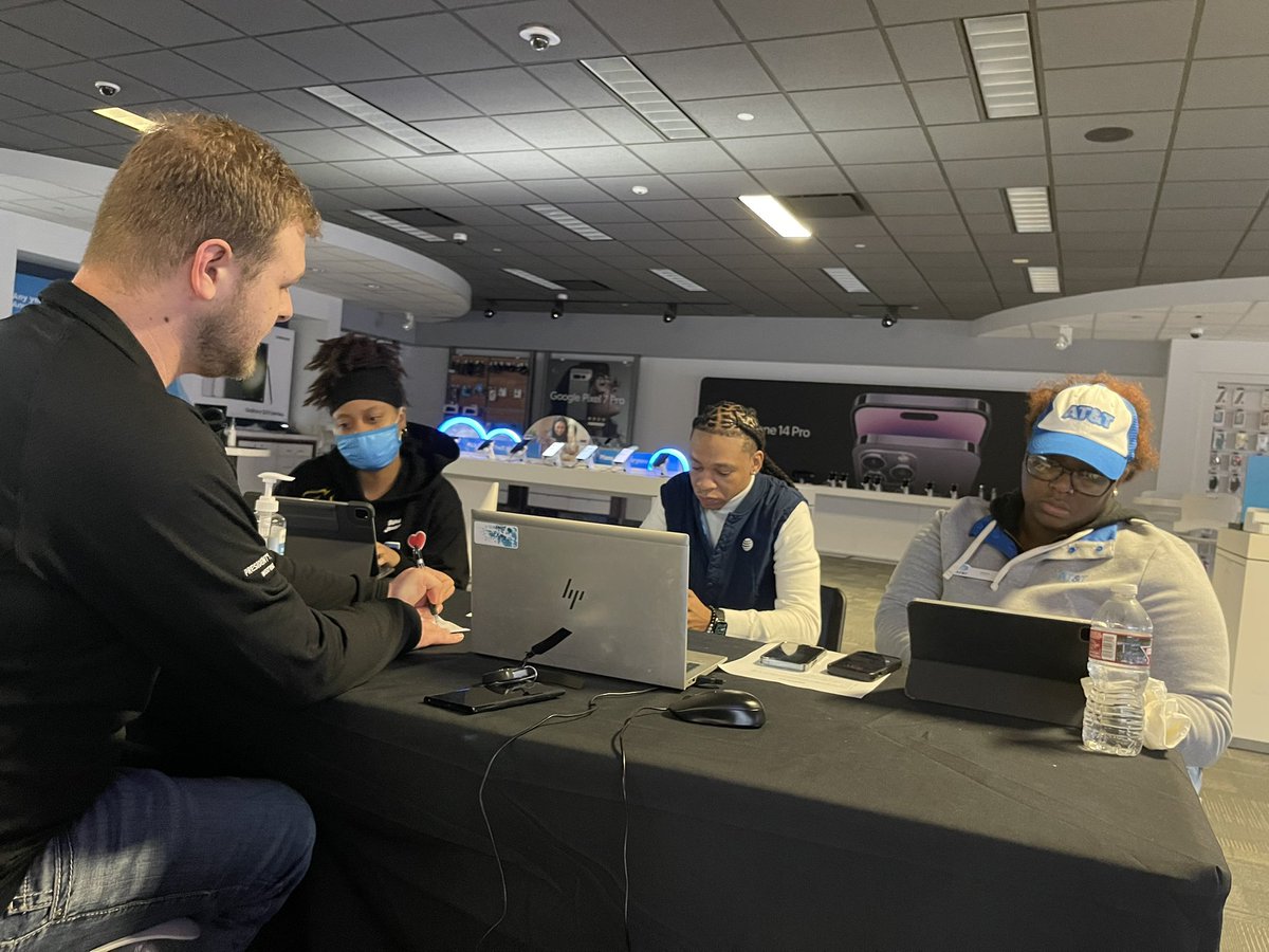 Ready, Set, Excute!!!!

Strategy Alignment Meeting with my new ASM’s this morning, What better way to rebrand a store than to ensure LEADership alignment!!!! Excited about this new opportunity!! 💪🏼💪🏼<a href="/CoachAPacheco/">Alexandria Pacheco</a> <a href="/Farzad_Farokhi/">Farzad Farokhi</a> @KAMO_A_Train