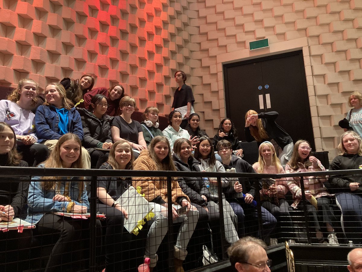 Team Avonbourne in position <a href="/MagnaSinfonia/">Magna Sinfonia</a> <a href="/LighthousePoole/">Lighthouse Poole</a> <a href="/AvonbourneUL/">Avonbourne Boys' and Girls' Academies and USF</a> <a href="/AVBMusicDept/">Miss Burrows</a>