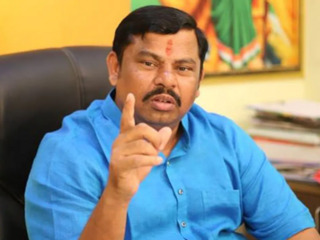 Death threats from Pakistan, Indonesia, &amp; England to MLA T Raja Singh

Central security agency protection was demanded by Raja Singh

A nation with a majority Hindu &amp; Government should be ashamed when devout Hindus receive threats like this

sanatanprabhat.org/english/71070.…