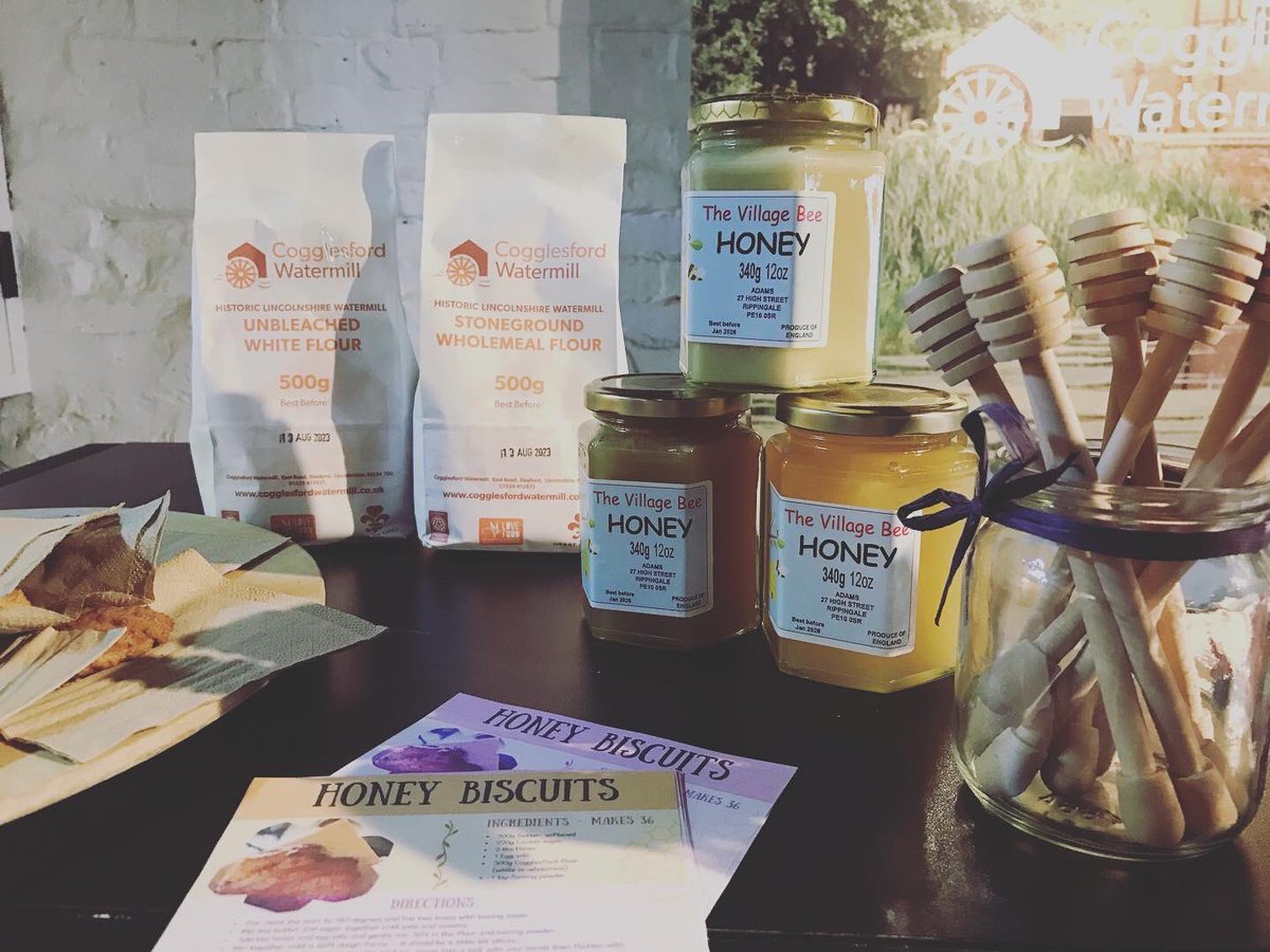 Cogglesford's tweet photo. Come and visit us today between 12-4pm - we have some honey biscuits to try, made with our stone-ground flour and Village Bee honey 🍯 

You can pick up a recipe and ingredients to make your own too! 

@heartoflincs @Visit_Lincs #stonegroundflour #YourLocalMill https://t.co/G3Bzj2d3P2