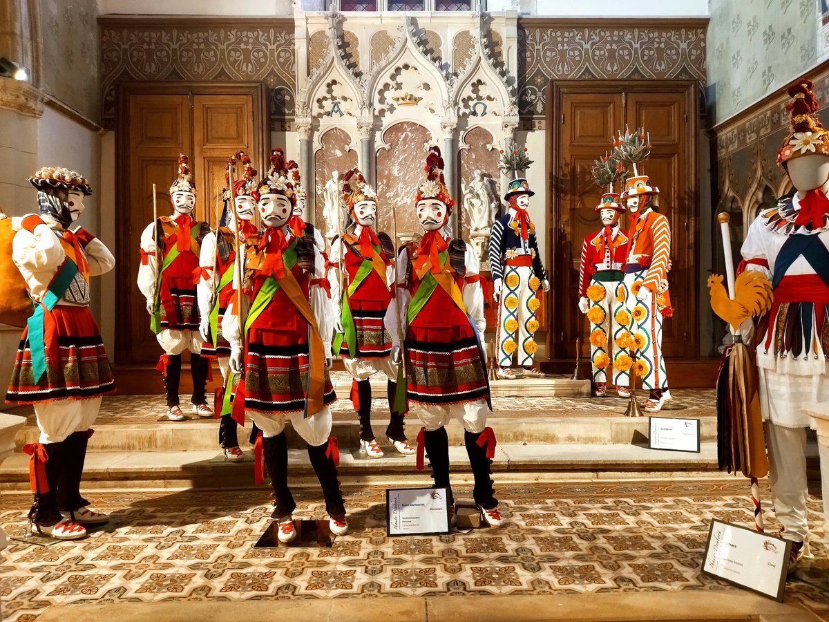 MuseeHistorique's tweet photo. Fin de l'#exposition « Le temps du #carnaval » 
🚩 Nous retrouvons la Compagnie Maritzuli en mai pour « Jantzi’hadi #02 : #Cotons et #Toiles d’#indiennes - Eclats et merveilles de #Provence » @Ville2Biarritz @DestinationBtz @SO_Paysbasque https://t.co/QwI96tdGju
