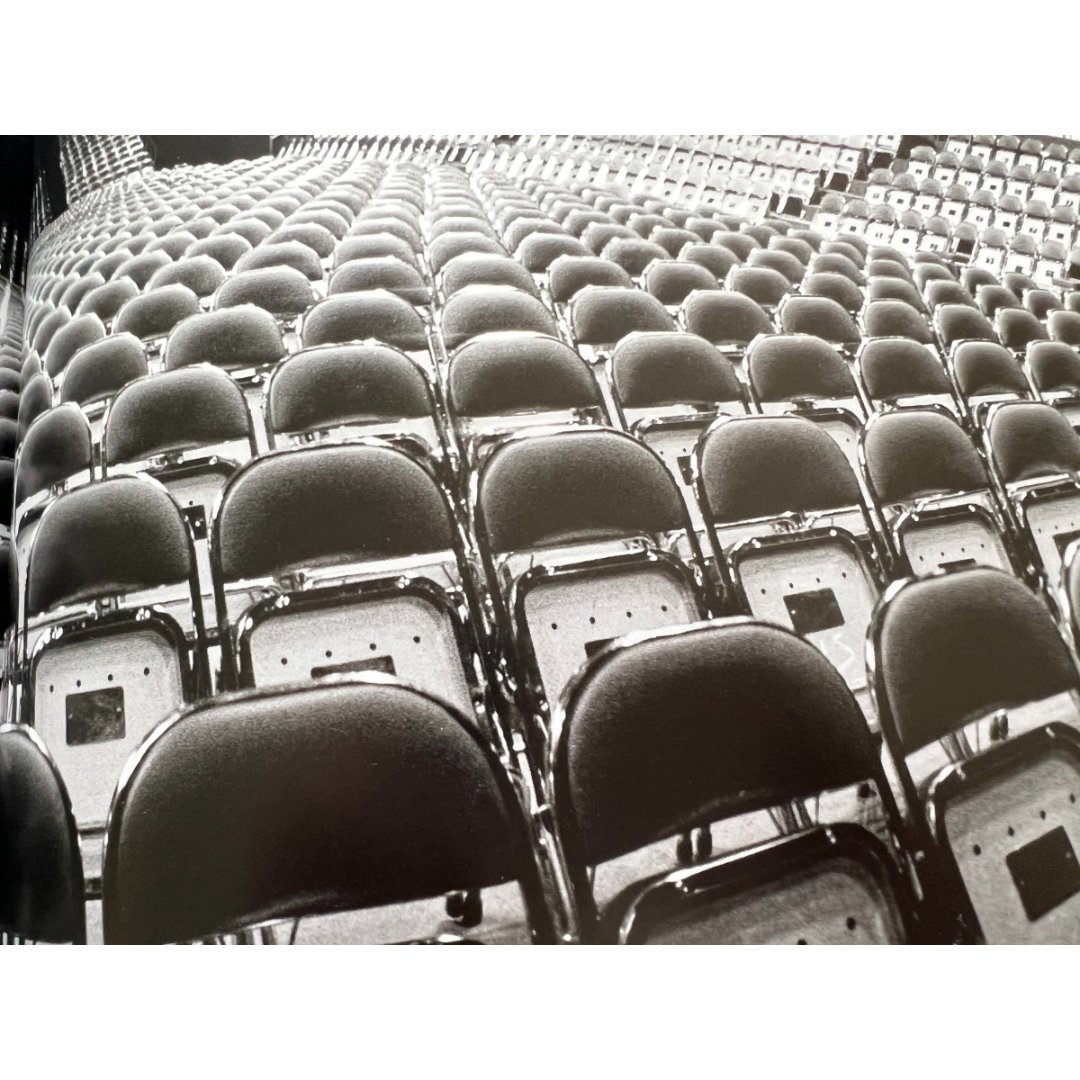 asummersmusic's tweet photo. I hope we sell some tickets tonight. This looks very lonely.

#AndySummers #MessageFromAndy https://t.co/DNB0qAkD7k