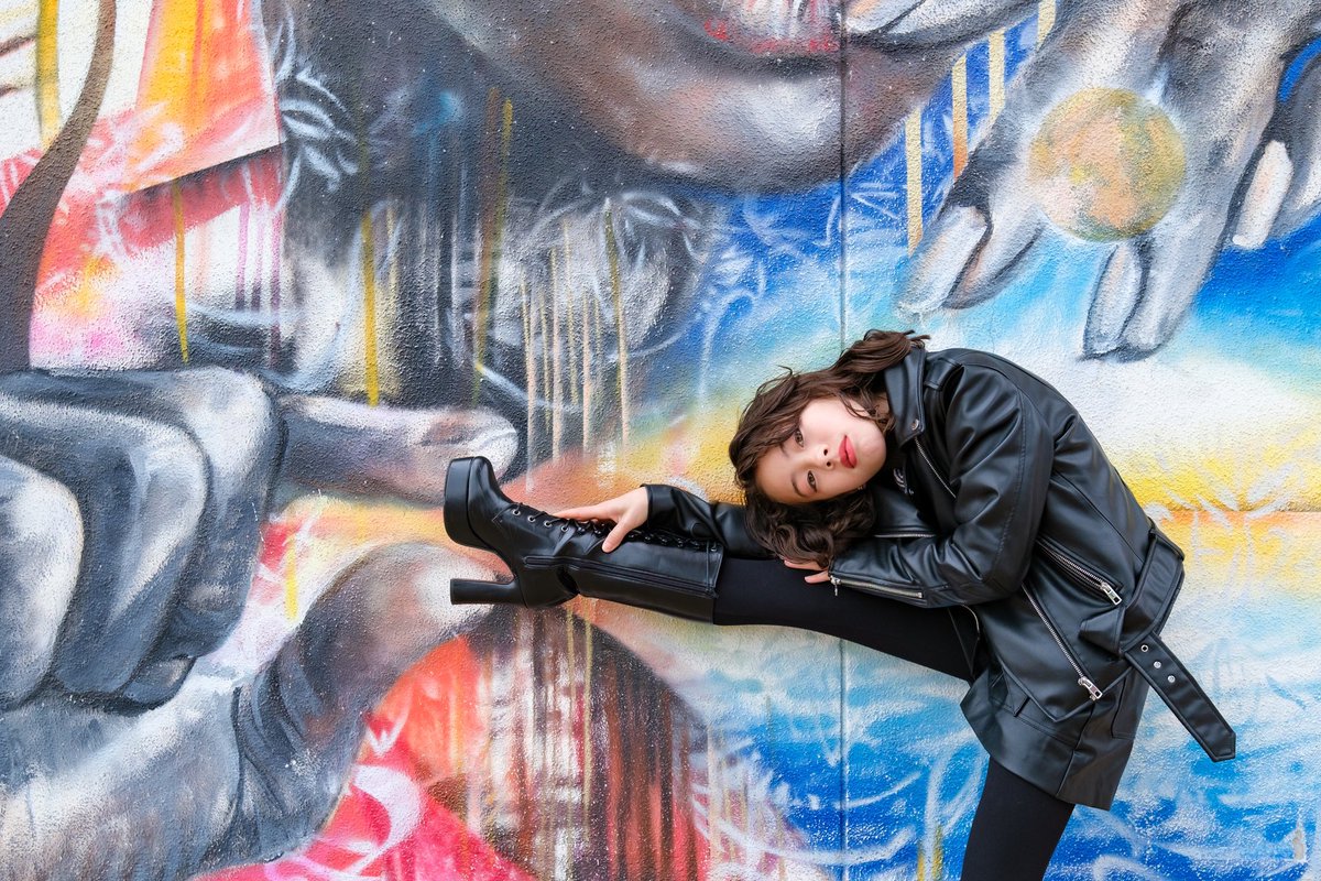 2525arisa2's tweet image. @ryu_cosportrait さんに教えて頂いた壁画でこのはしゃぎ様！さっきまでのクールな人は一瞬でお笑いに変身😆
また行きたいな〜
#KOBE #ロケーション撮影 #mixmodel