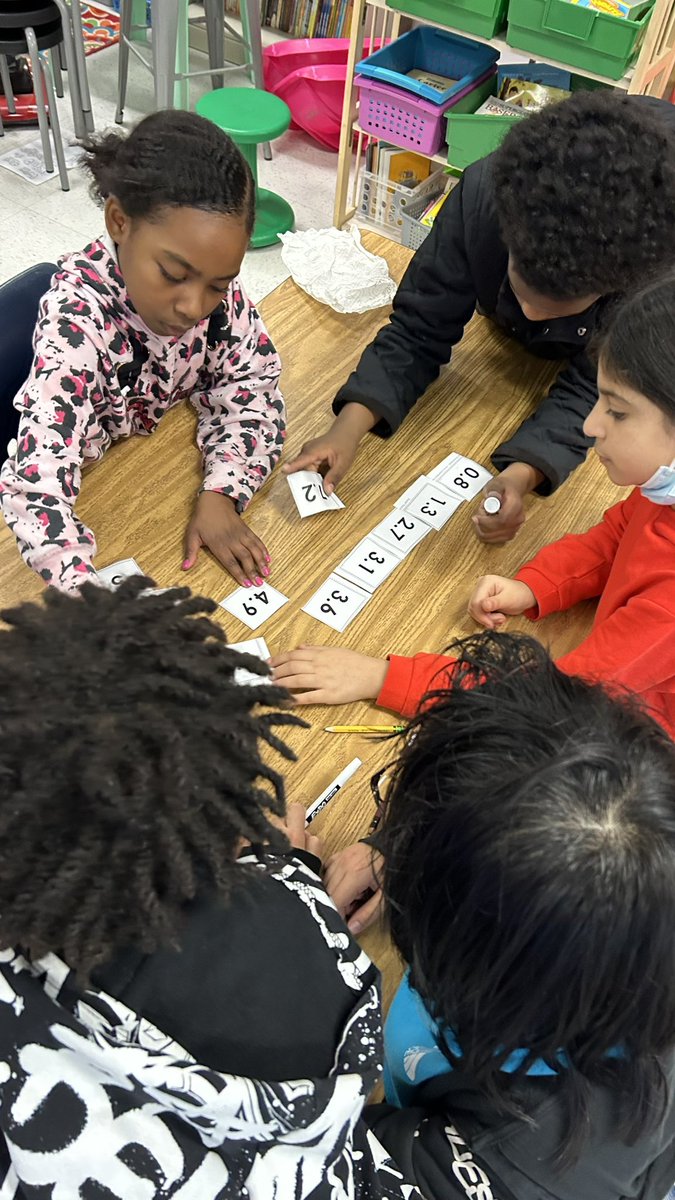 kidsinroom241's tweet photo. Order up ! Putting decimals in order from least to greatest with table partners. Hands on, interactive, approachable and fun for ALL that are in my morning math class. #thisismath @WilsoncreekCST @kwestbrooks74 @amyhkilbride https://t.co/sf0GWgofel