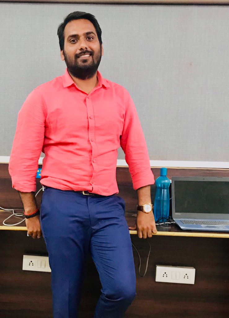 HimansuYogi's tweet photo. थोड़ी तकलीफ़ें भी ज़रूरी है, इंसान को पहचाना सीख जाएँगे ! 

#life #hivex #hivexIndia #himansuyogi .. ✍🏻 https://t.co/Zf59WKuFsc