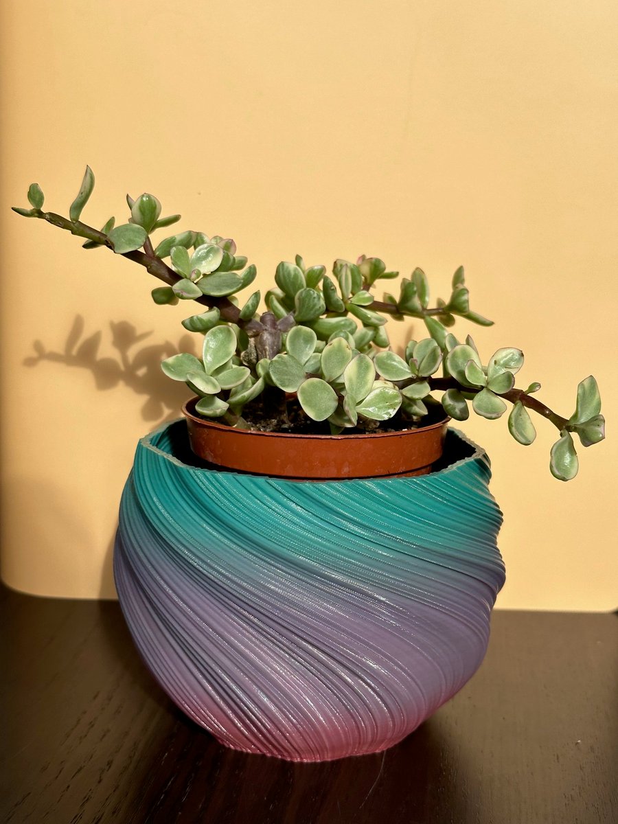 Kdo3DCreations's tweet photo. De nouveaux cache-pots ont rejoint la #boutiqueetsy ^_^ Cache-pot spirale coloris arc-en-ciel
⏩ https://t.co/M6zY5UFF8V #deco #homedecor #homemade #madeinfrance #creatricefrancaise #creationfrancaise #decorationinterieur #decoration #vase #decohome #decoaddict #etsy https://t.co/w9D1cV9FJg