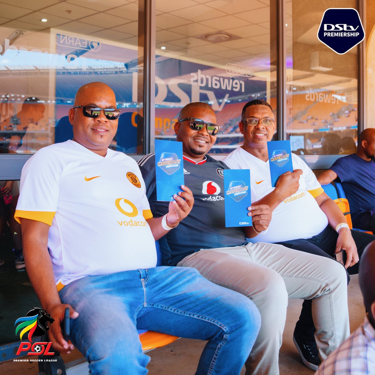 BabizeBonke_ZA's tweet photo. Stadium status! 💫
Eugene, his friends and Lunga have touched down at @FNBStadium for the #MyPerfectMatchDayExperience stadium experience🏟⚽️
Let's hear their #SowetoDerby predictions? https://t.co/gsZifdkY8G