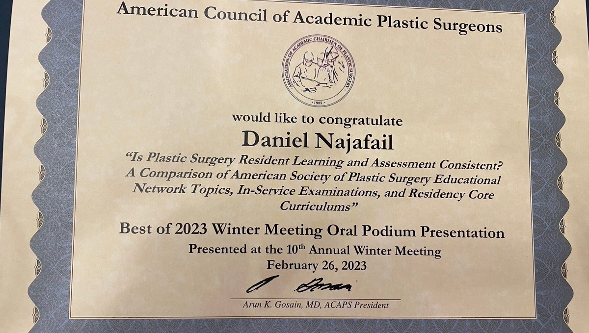 📸 Med. student Daniel Najafali presents research on differences in Core Curriculum, In-Service Exams, and ASPS's EdNet at @ACAPSEdu Meeting.
⁠
🏆️ Daniel won Best of 2023 Winter Meeting Oral Podium Presentation for his talk! Congratulations to Daniel and all his co-authors! 🥳