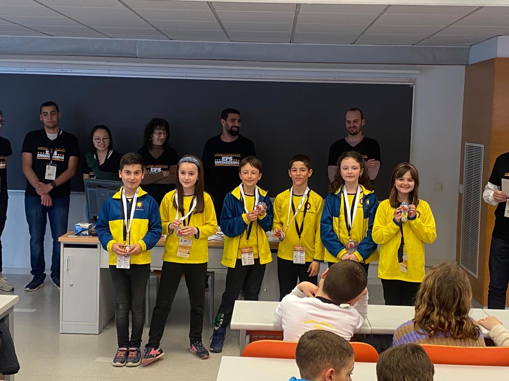 Escola Frederic Godàs tweet media