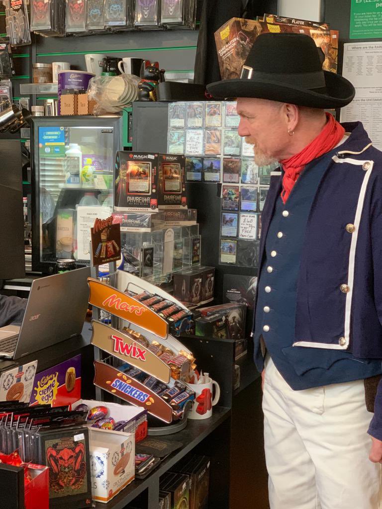 DepConUK's tweet image. Sightings reported of possible chrono-displaced persons in and around #Gravesend #Market. If you see anything unusual please contact us: 020 3633 0306 or contact@depcon.uk

@TheWoodville @graveshambc @visit_gravesend 

#timespill