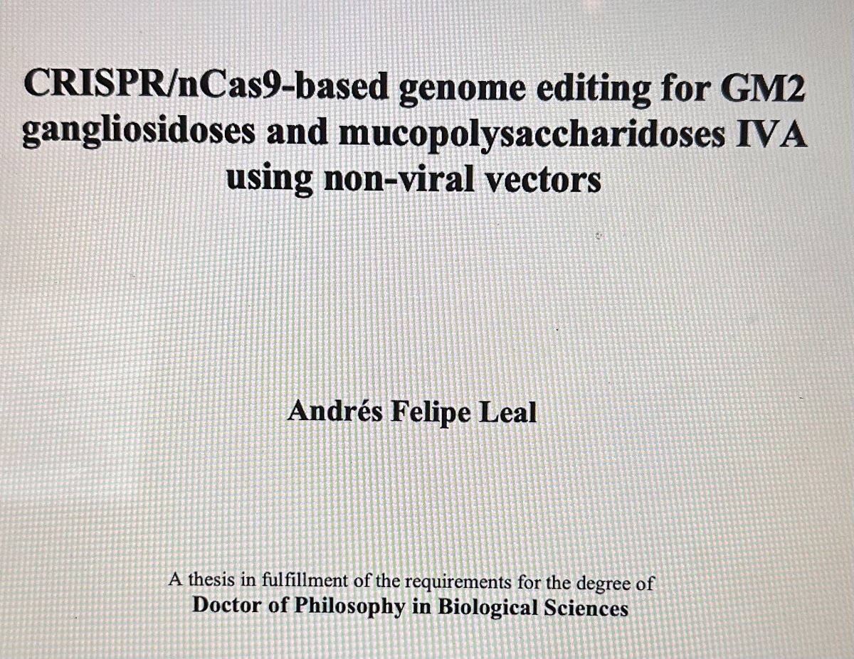 ScientistAndres's tweet photo. #PhLife #PhDChat #PhDVoice  PhD Thesis submitted!!! #CRISPRCas9 #LysosomalDiseases 😎🧬 One step closer! I love you mom! 🥰. We got it!! 😎 https://t.co/WUA35GUlNi