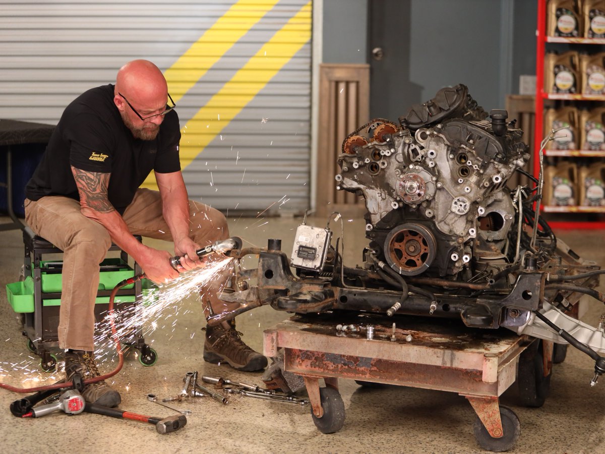 Two Guys Garage tweet media