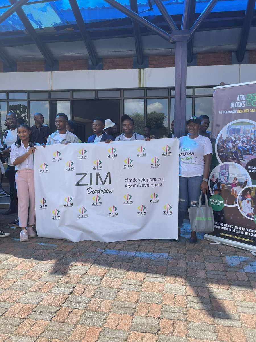 afriblocks's tweet photo. History Made! #WeAreFreelancers #ConnectingProfessionals at #ZimDevFest23 by @ZimDevelopers โ๐ฟ https://t.co/JTireEsJI7