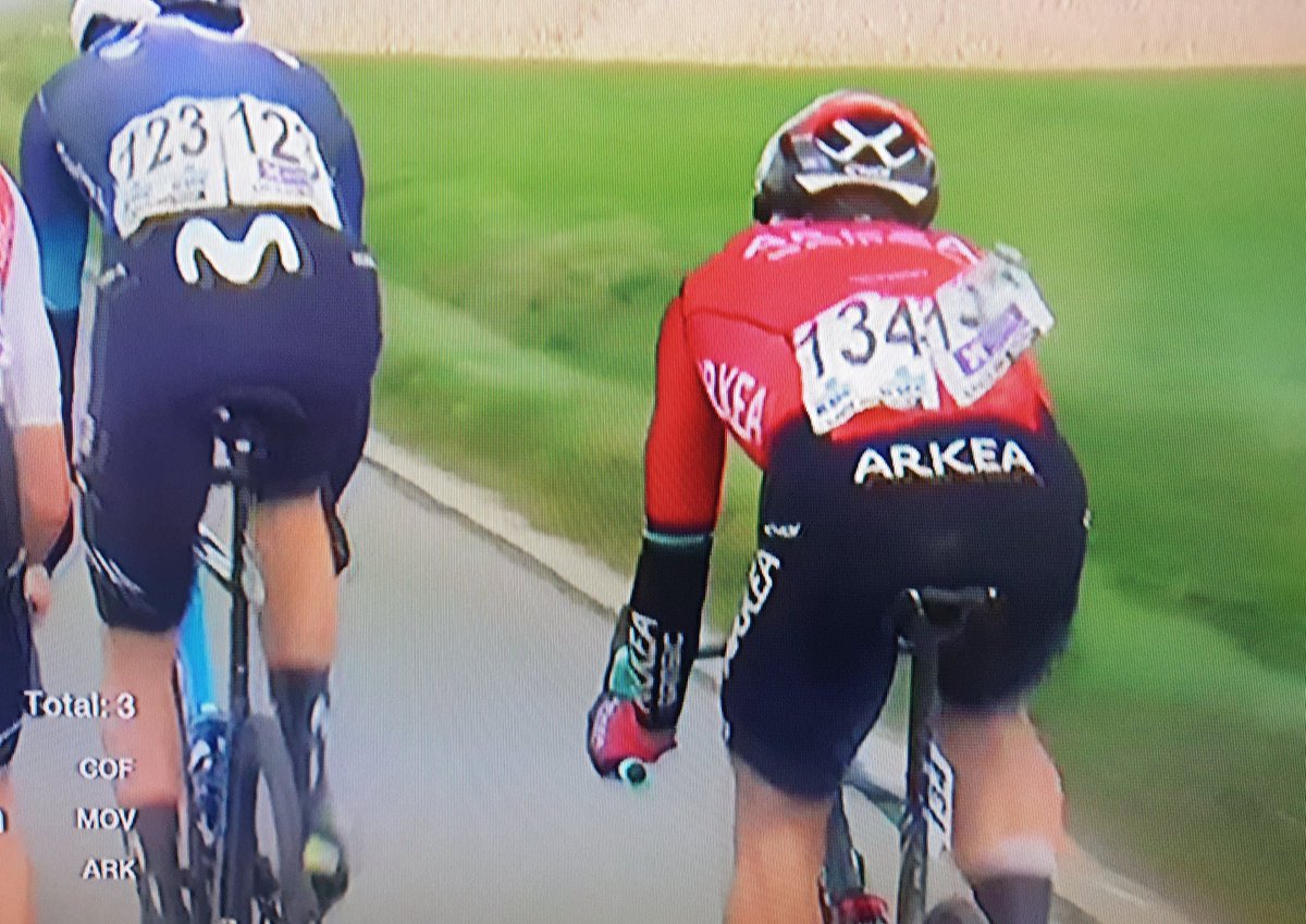 Michael Fowler tweet media