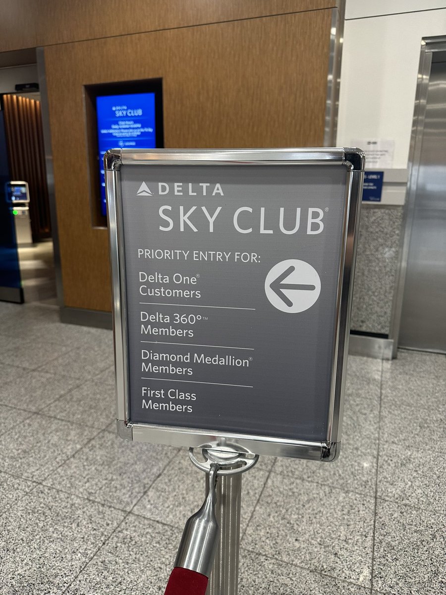 sarge_90's tweet photo. Hey @Delta what’s a First Class Member?! https://t.co/fEWjjYVDPV