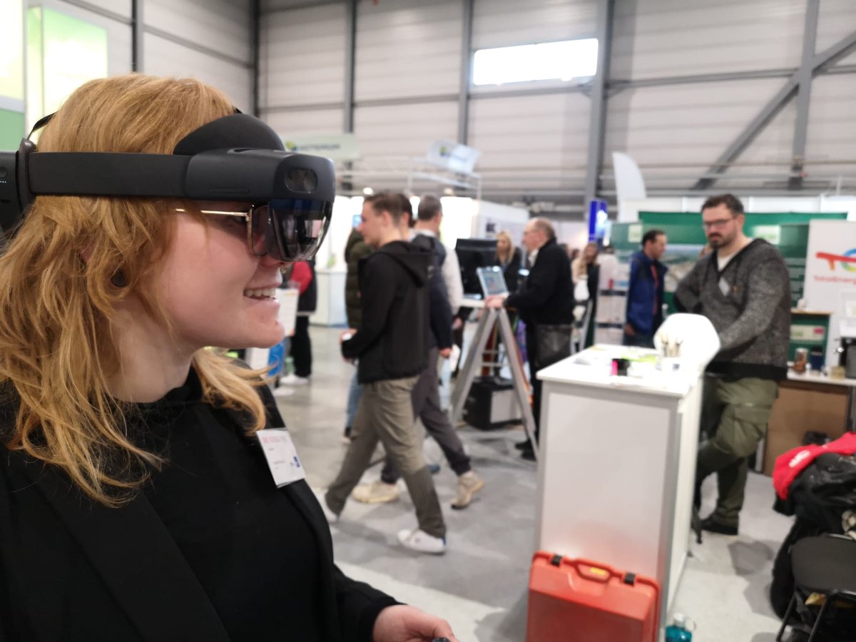 DVW Sachsen-Anhalt e.V. (@dvw_st_ev) on Twitter photo Moderne + spannende Ausbildungsberufe in der Vermessung+Geoinformation erleben .... heute noch auf der #Chance in #Halle. #LVermgeo_ST <a href="/DVW_ST_eV/">DVW Sachsen-Anhalt e.V.</a> @BDVI_Bbg Moderne + spannende Ausbildungsberufe in der Vermessung+Geoinformation erleben .... heute noch auf der #Chance in #Halle. #LVermgeo_ST <a href="/DVW_ST_eV/">DVW Sachsen-Anhalt e.V.</a> @BDVI_Bbg