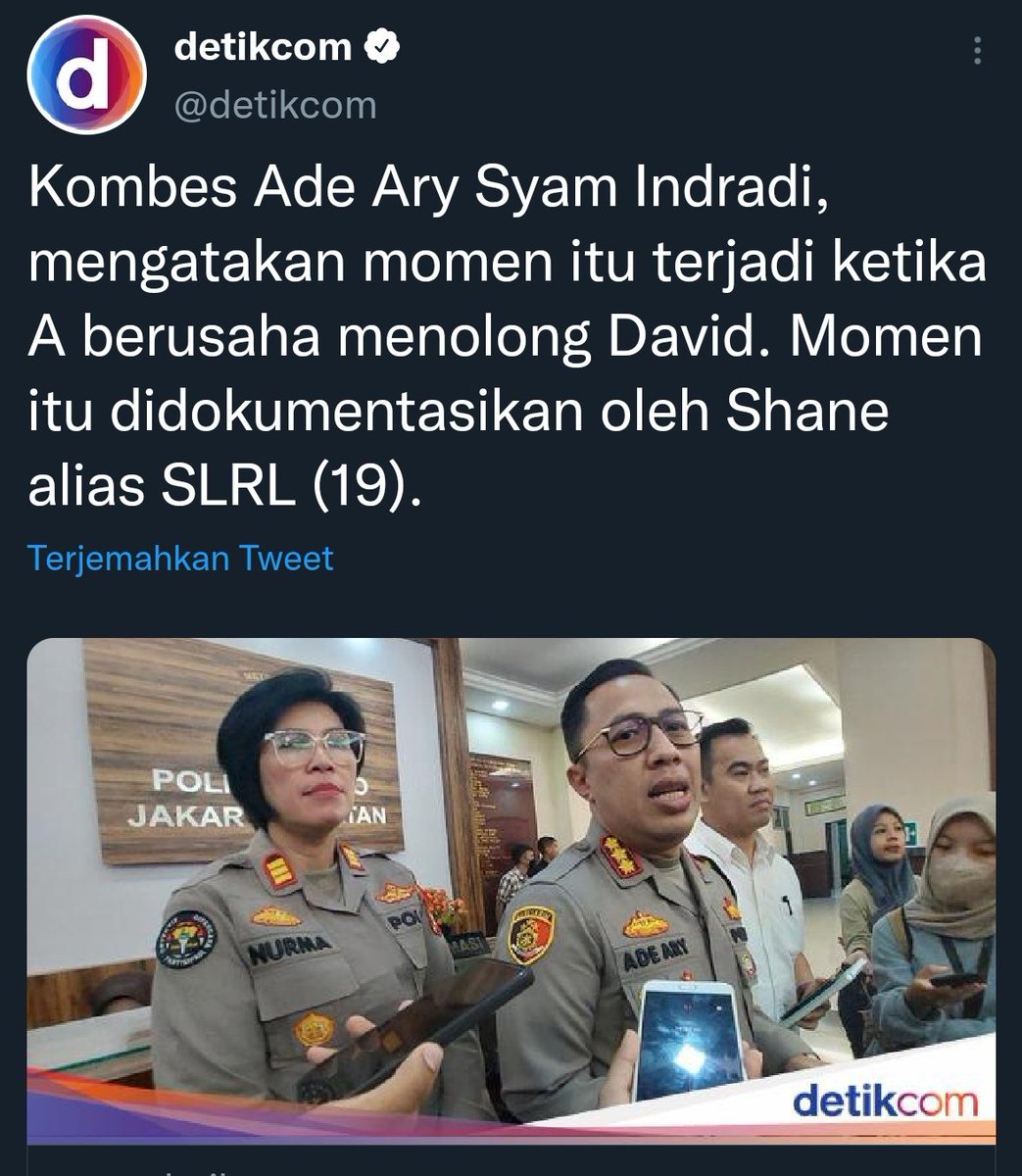 Ketika momen korban dianiaya tiba2 Agnes datang terbang dgn kecepatan 200°Celsius ntuk menolong korban.
Gunaken tendangan salto tanpa bayangannya Agnes usir para pelaku. Lalu Agnes antar korban selamat sampe tujuan

Crita diatas lebih masuk akal pak 👆

news.detik.com/berita/d-65874…