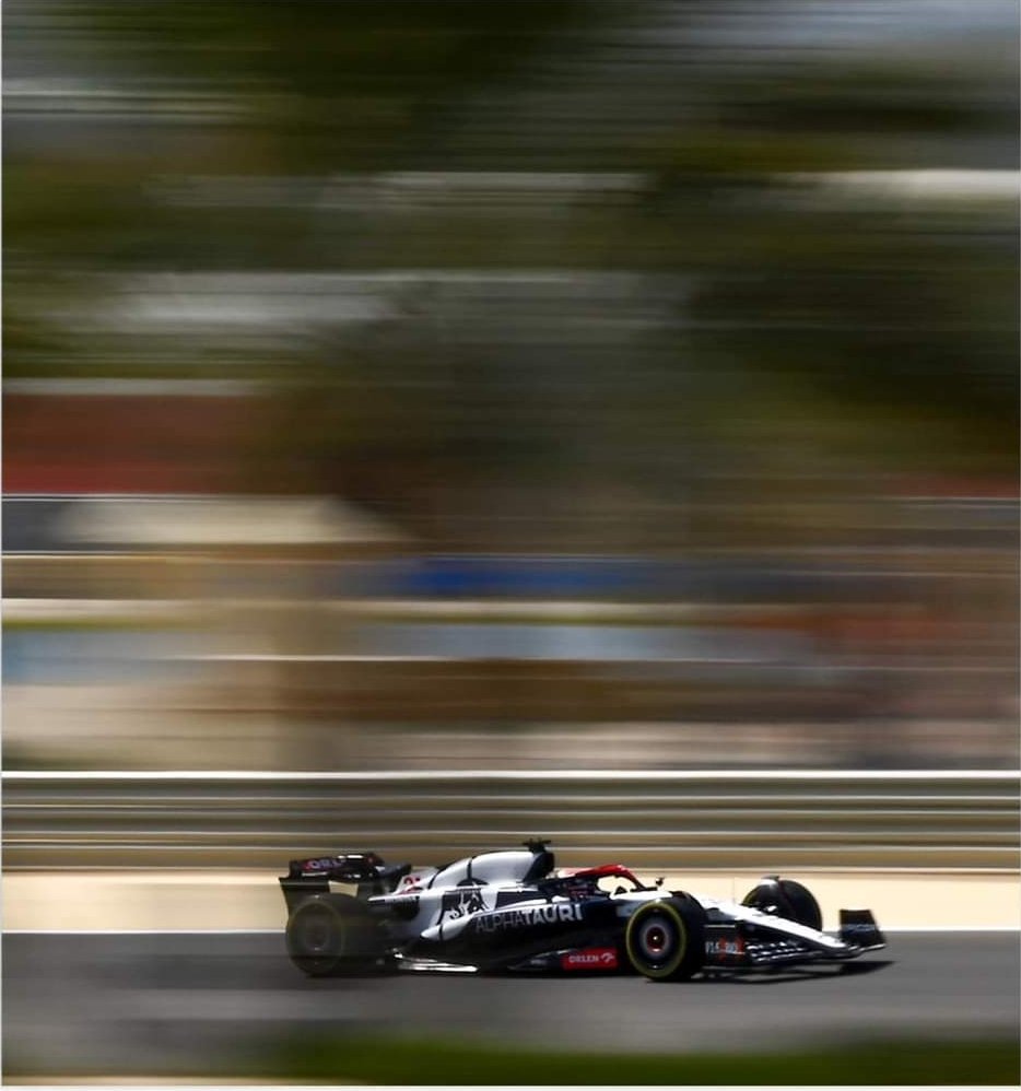 remco_v_eldik's tweet photo. @nyckdevries pre-season testing
Day 1 1:34.559 85 laps
Day 2 1:32.222 74 laps
Day 3 1:38.244 87 laps
Best time 1:32.222
Total laps 246 (1.109.952Km)
#AlphaTauri #DEV21 #QuickNyck
#RedBull #GivesYouWings
#F1Testing #BahrainTesting #F1 https://t.co/ctx0XLlTeI