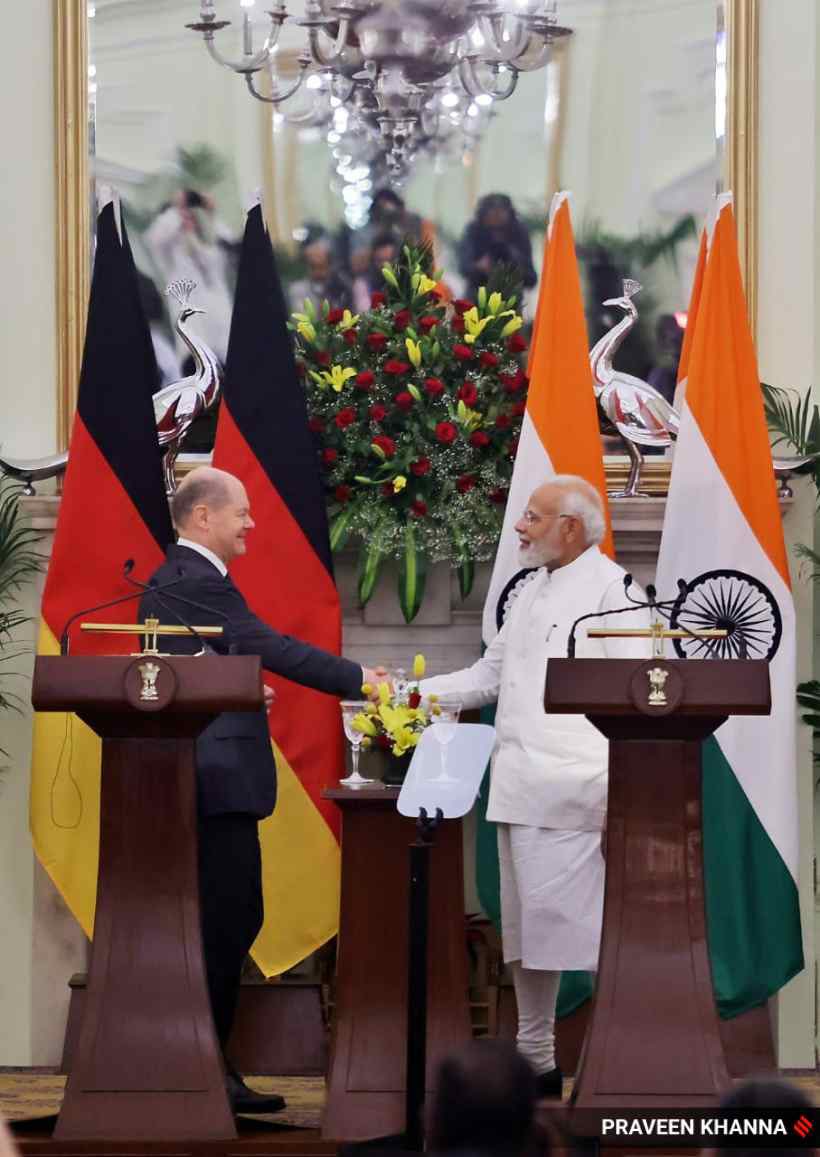 ExpressImages's tweet photo. #InPics | From Ukraine crisis to G20 presidency: PM @narendramodi &amp; German Chancellor @OlafScholz  strengthen ties

#ExpressPhoto 📸 by @thepraveenkhann 
#GermanChancellor 

https://t.co/lUU6QaMcID https://t.co/VwYdm4Oe40