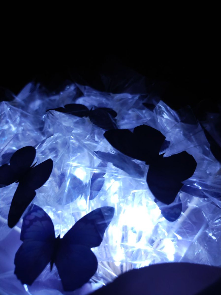 посмотрите какой букетик я сделала подружке)