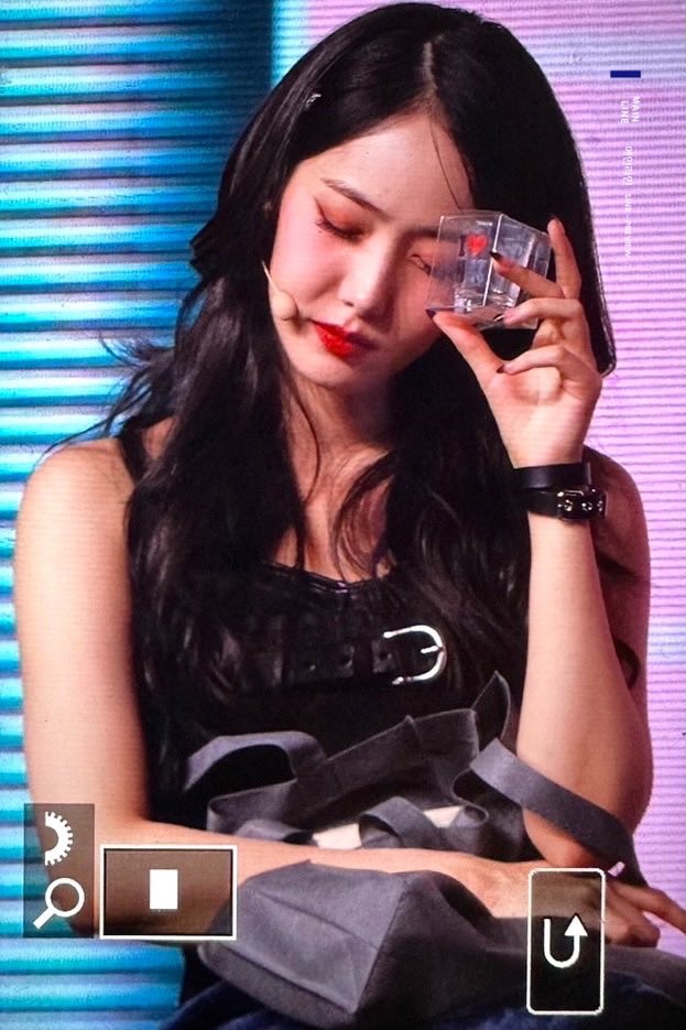 mainlineyubi's tweet photo. 230225 홍콩 팬미팅 신비 프리뷰

🖤

#비비지 #신비 #VIVIZ #SINB @VIVIZ_official https://t.co/q5xaay6How
