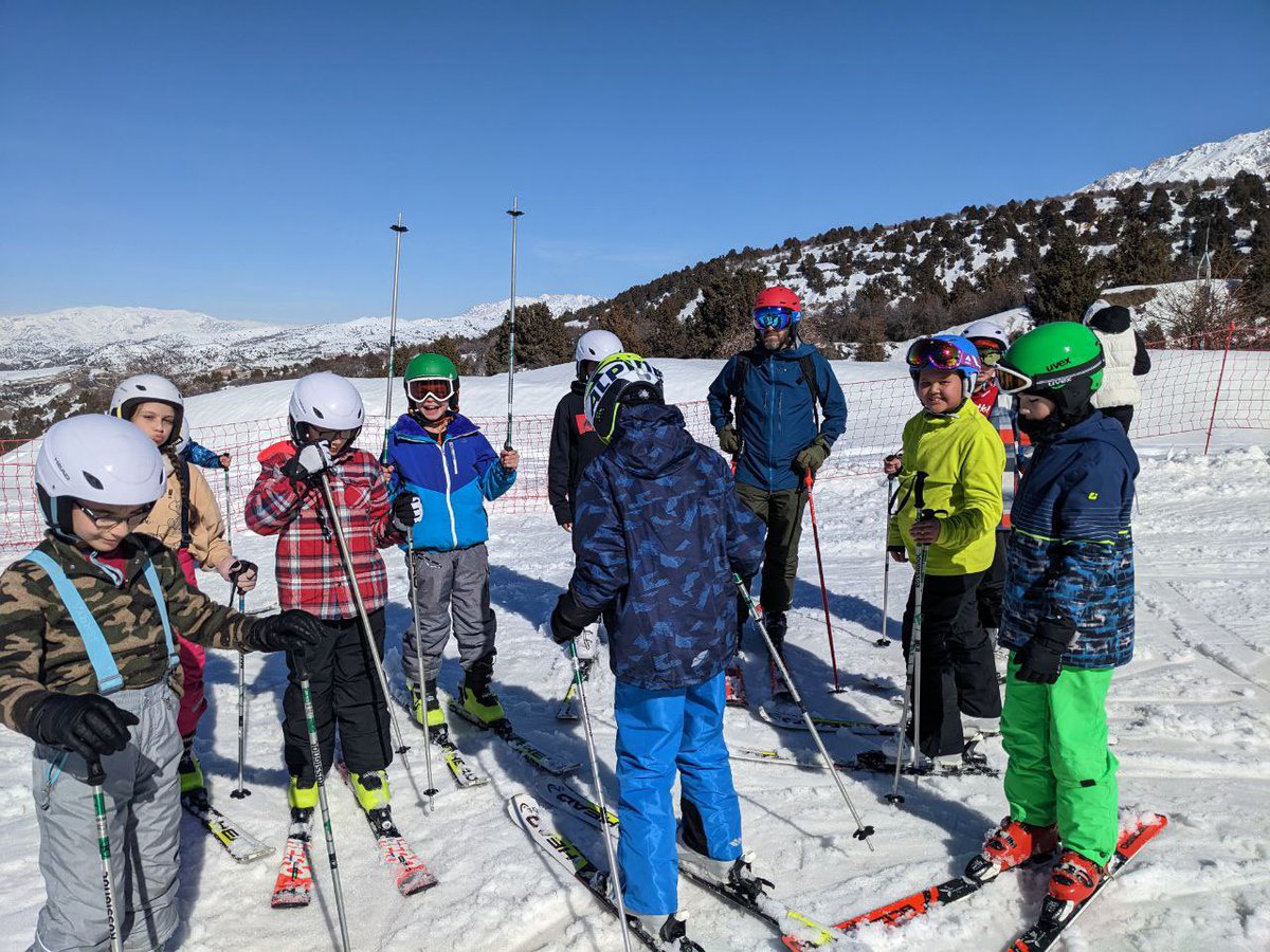 BrianJKasper's tweet image. As part of #tashschool’s #outdoorlearning program G4&amp;amp;5 Ss hit the slopes at Amirsoy Mountain Resort to conquer challenges, have fun and strengthen friendships. @DohaDerek @billkralovec @brian7591 #skiing #Uzbekistan  #playbasedlearning #TianShanMountains #OutdoorEd