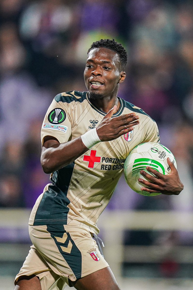 Centrados en el próximo partido, y manteniéndonos fuertes en la búsqueda de nuestros objetivos 💪🏾
• 
Feliz de haber sido votado como el gol de la semana de @europacnfleague ⚽️