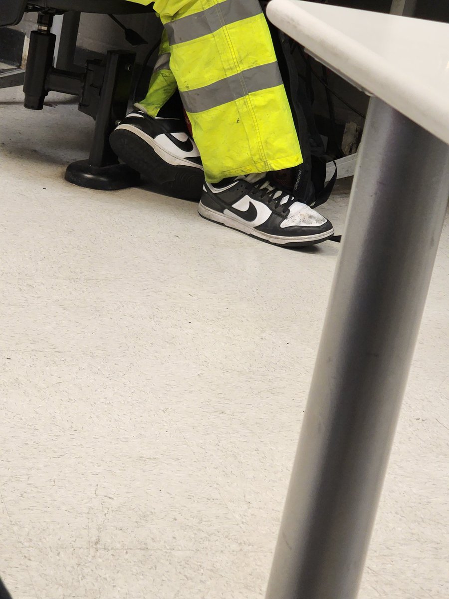 DonTito132's tweet image. The perfect way to wear the #PandaDunks dnt bring em bacc  high or lows... #MakeBetterDunks