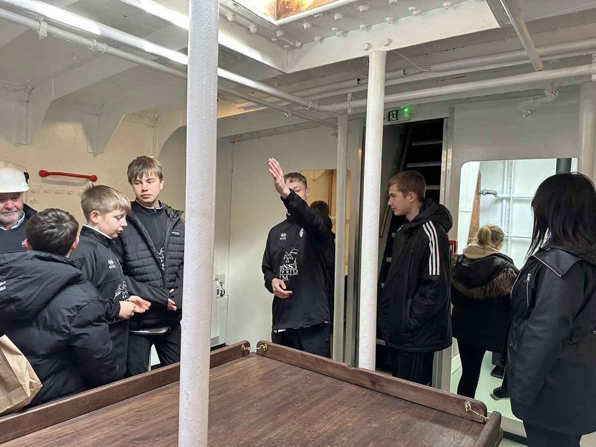 DunstonShipLtd's tweet photo. Lads from our Sponsored team @HessleSC u14s came for a preview of the Spurn Lightship today all loved the visit
@HullMaritime 
@HeritageFundNOR https://t.co/mcSF6aQAAK
