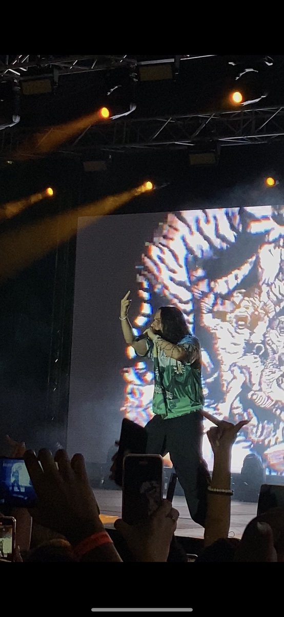 slutforruss's tweet photo. The best night of my life <3 been waiting 9 years for this moment ππ«Άπ» @russdiemon #russ #russdiemond #thejourneyiseverything #russtour https://t.co/skBurWTFN3