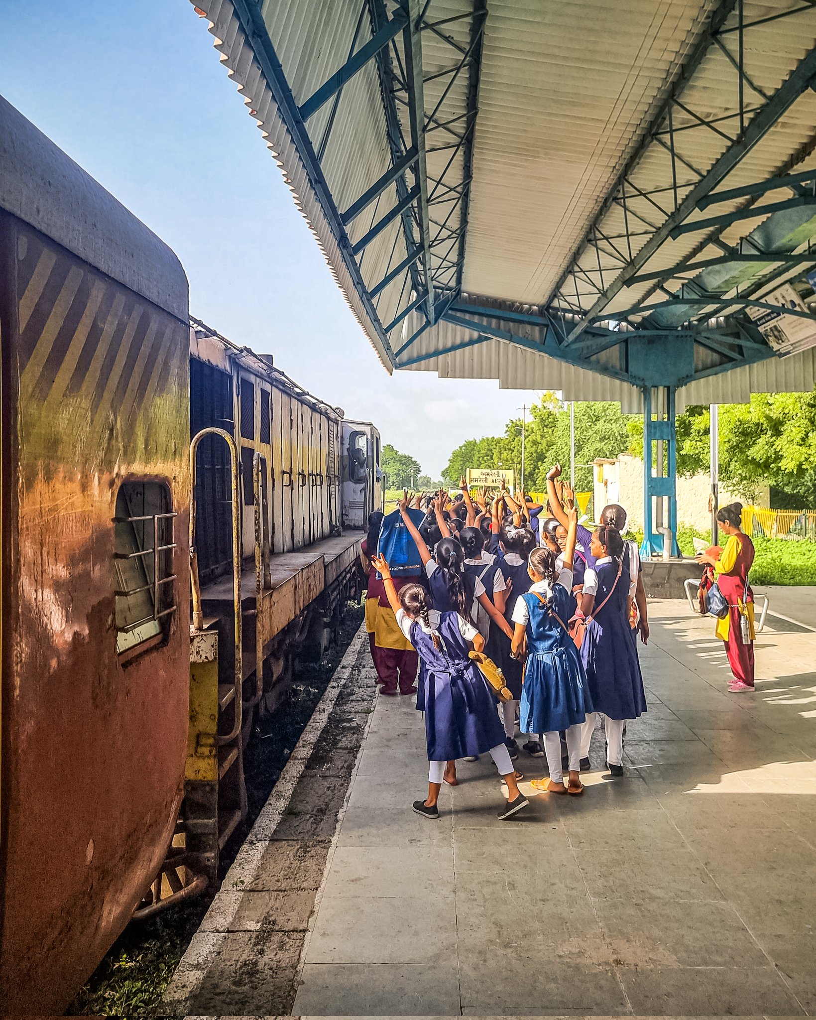 Saurabh • Trainwalebhaiya (trainwalebhaiya) / Twitter