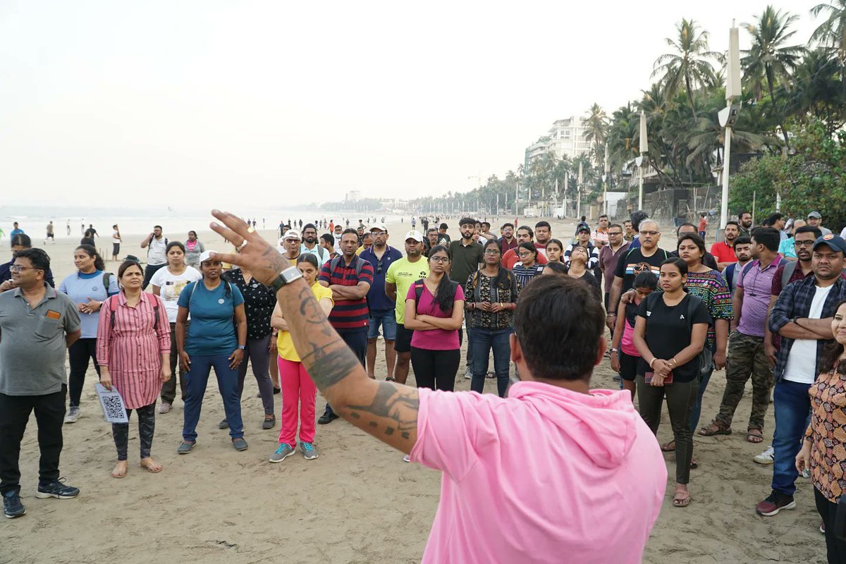 chinukofficial's tweet photo. #Week256
After 3 years of long wait,
we could organise & lead Super Mega Cleanup at Juhu Koliwada with 1000+ warriors from the Mumbai team of @TCS
Thank you to Team TCS for positive collaboration
Crazy Saturday with Crazy warriors just for our Planet
#millionhoursofpurpose https://t.co/NjRsBqFINT