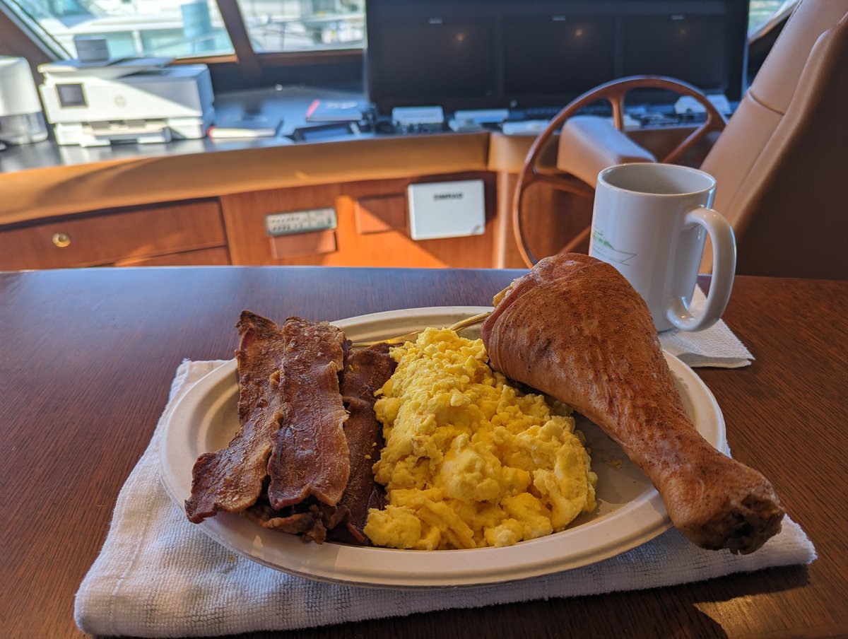 HeavyLiftCarne's tweet photo. I really missed my meat yesterday!
Turkey leg, 8 pieces of thick cut bacon and 8 Vital Farms eggs with parmesan and sour cream cooked in BG and butter.
#meatgood #builtbybacon https://t.co/ytnZU6ZAul