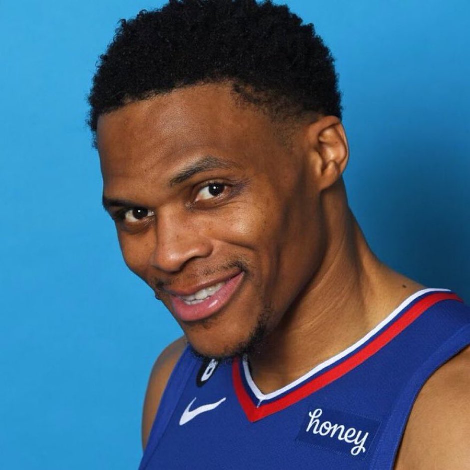 Lakers “Fans” still hating on Russ? 💀