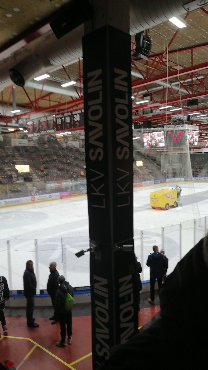 TPihkola's tweet photo. #tolppa #Liiga #PelicansFi https://t.co/oBipeSilCe