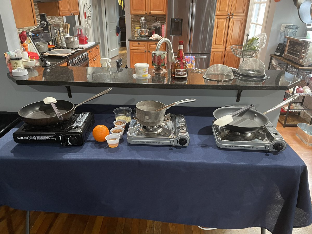 KimmieDoran's tweet photo. After a wonderful event last night a quick turn around for todays pizza and ice cream class! All set up and ready to go! #pizza #icecream #kimdorans_kitchen_lecalabash #lecalabash https://t.co/LZWOz1npJ7