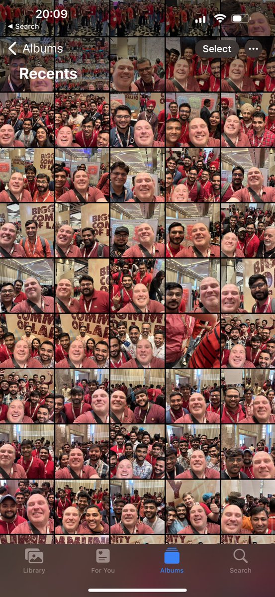 📸 When somebody asks for a selfie, I always ask one back. Here’s my photoroll right now…
 #LaraconIN