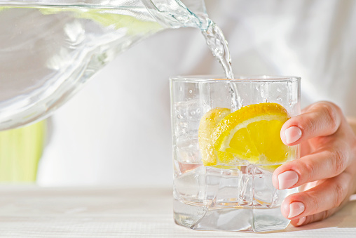 TehseenButt13's tweet photo. Lemon enhances the Beauty!
7 benefits of drinking lemon water...
https://t.co/Tq1Zeys9jn Powerful benefits of drinking lemon water.html
#fitness #HealthyWayOfLiving #LEMONADE #livehealthy https://t.co/D1acCpNCyW
