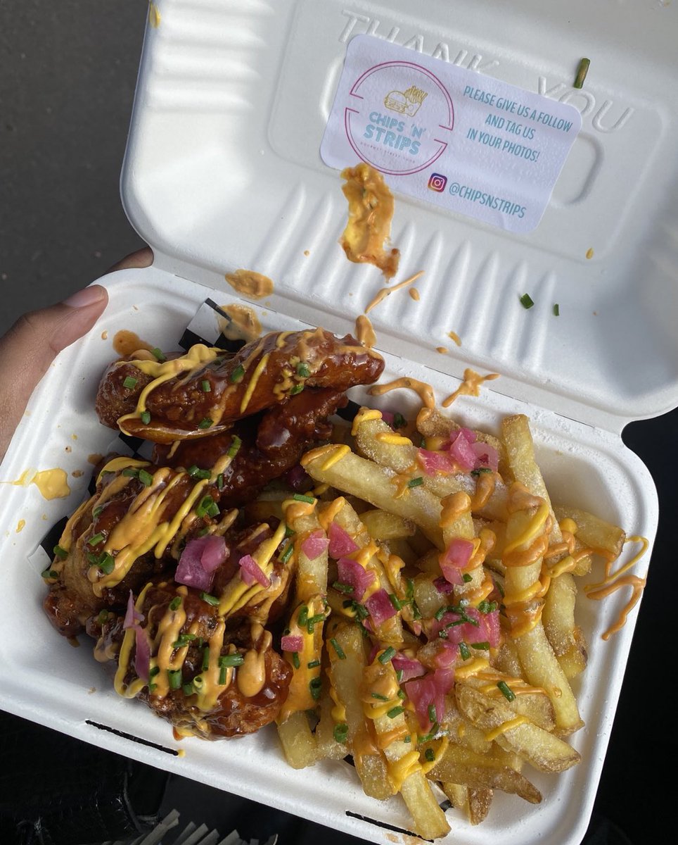 FootyScran's tweet photo. Honey BBQ chicken strips with chips at Birmingham City FC (@BCFC)

💷 £8.50 https://t.co/LDxnoTLOru