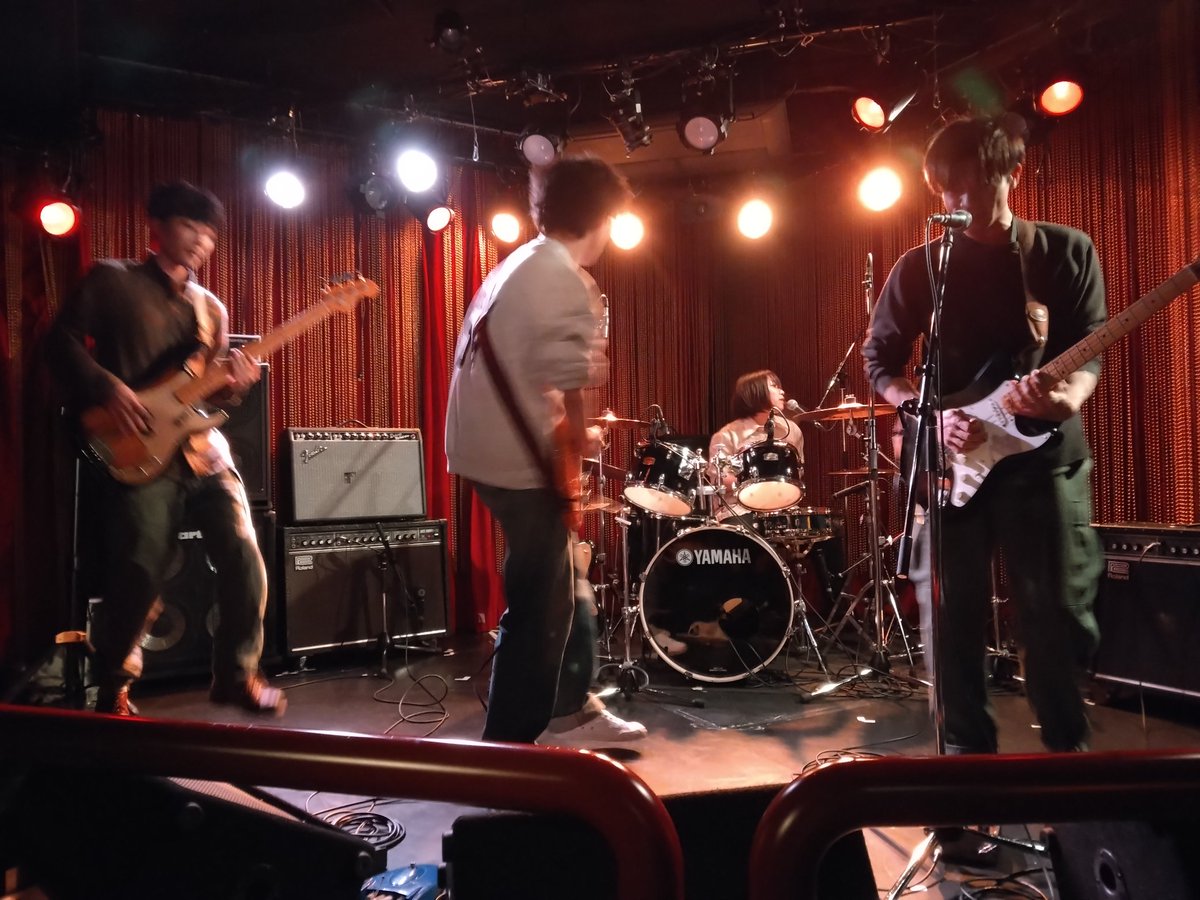 Higekoh's tweet photo. 初見Furate楽しくて変態でかっこよくてめちゃくちゃ好きなやつ
#Furate
#ライブハウス秘密 https://t.co/Xu6UzsCfI9