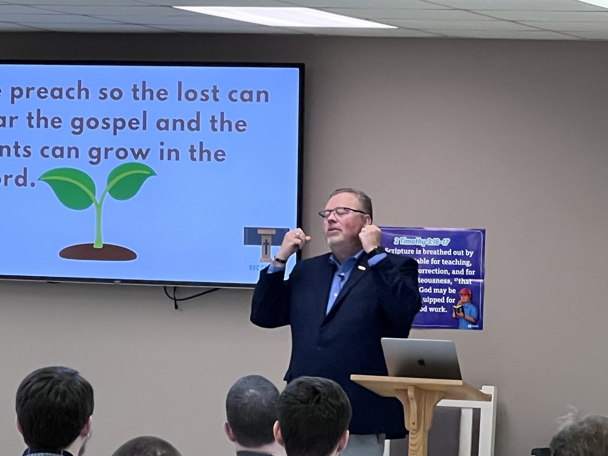 stevehpearson's tweet photo. ⁦with@RocCollins⁩ ⁦@tnbaptist⁩ at Notchey Creek Baptist Church listening as Roc equips a room full of God’s servants to faithfully  preach the Gospel (Good News). #winTN #RevivalPreaching https://t.co/VWwUcgB1Gf